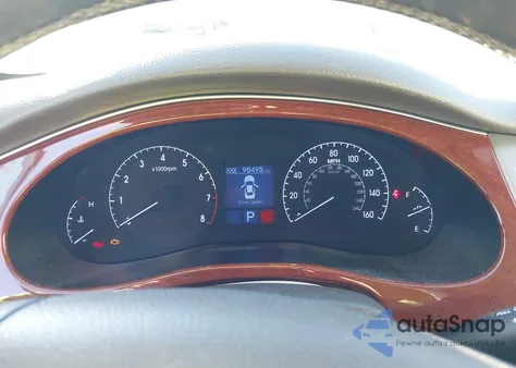 2013 Hyundai Genesis 3.8L from USA, damaged, VIN KMHGC4DD1DU240131